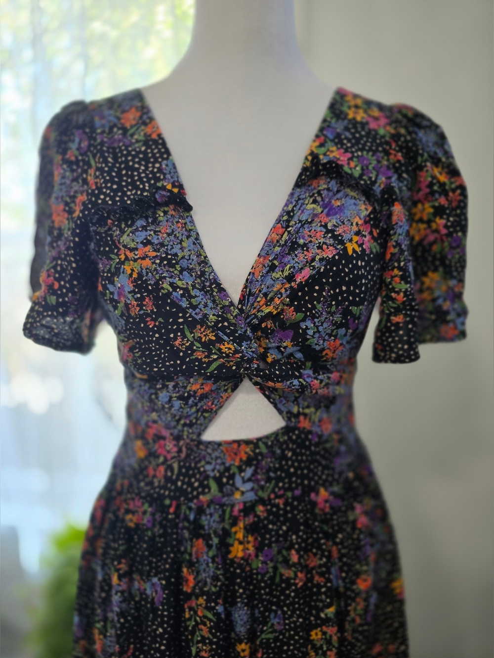 Angie Floral Cutout Dress in Black with Flower Accents - Picture 2 of 7